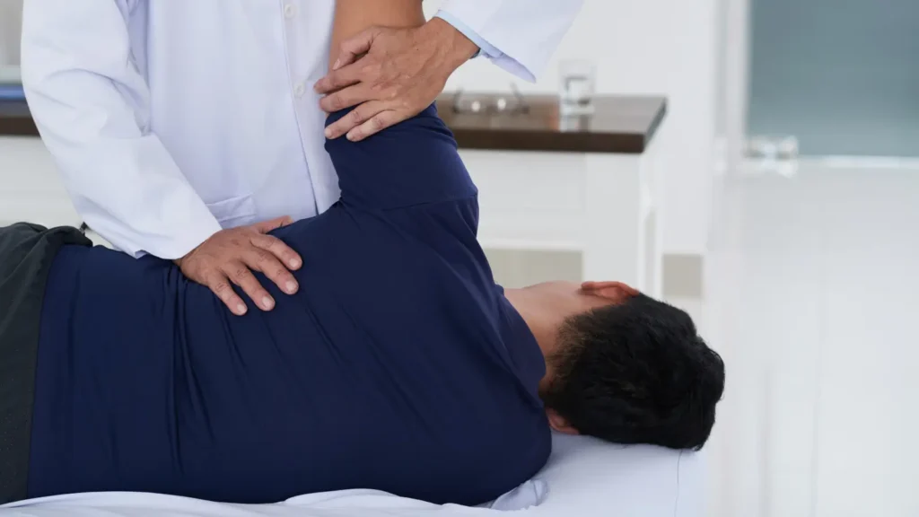 Najczęstsze urazy kręgosłupa – jak pomaga fizjoterapia